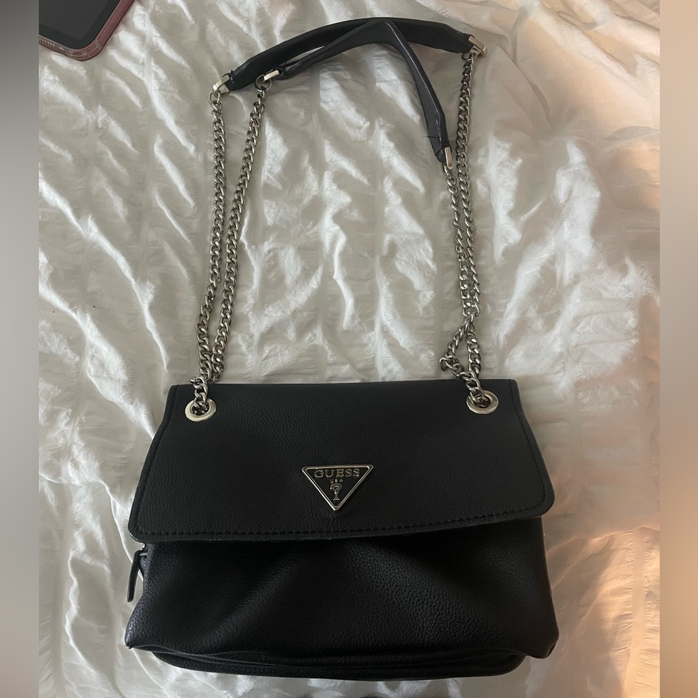 Black and silver Guess Handbag - Picture 3 of 7